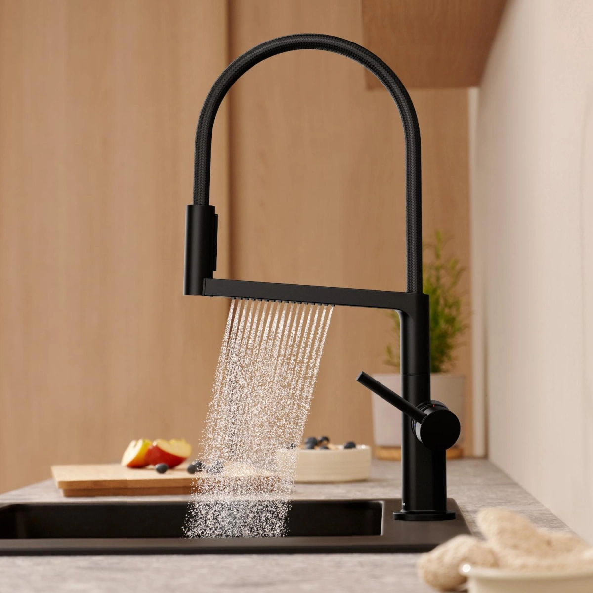 smesitel-za-kuhniya-s-gavkav-chuchur-powderspray-hansgrohe-talis-select-m54-72861670-bg-maistor